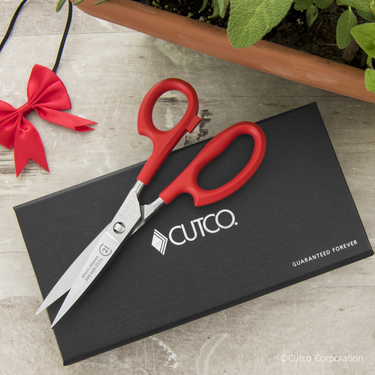  CUTCO Model 77 Super Shears with Red handles